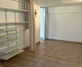 Location Appartement 1 pièce Cabriès (13480) - CABRIES