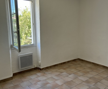 Location Appartement 2 pièces Gréasque (13850) - CENTRE VILLE