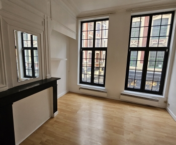 Location Appartement 1 pièce Lille (59000) - LILLE 7 RUE DE LA BOURSE 1ER ETAGE