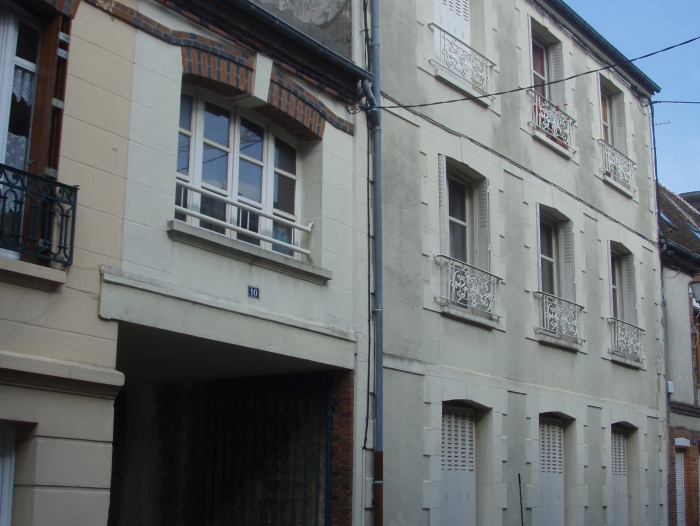Location Appartement rénové 4 pièces L'Aigle (61300) - proche centre ville