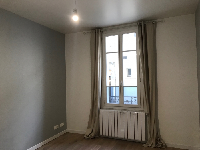 Location Appartement 2 pièces Chantilly (60500) - CENTRE VILLE PROCHE GARE