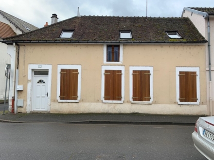 Location Maison de ville 5 pièces Cosne-Cours-sur-Loire (58200) - Centre-ville