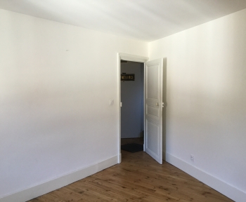 Location Appartement neuf 3 pièces Thiers (63300) - RUE MITTERRAND