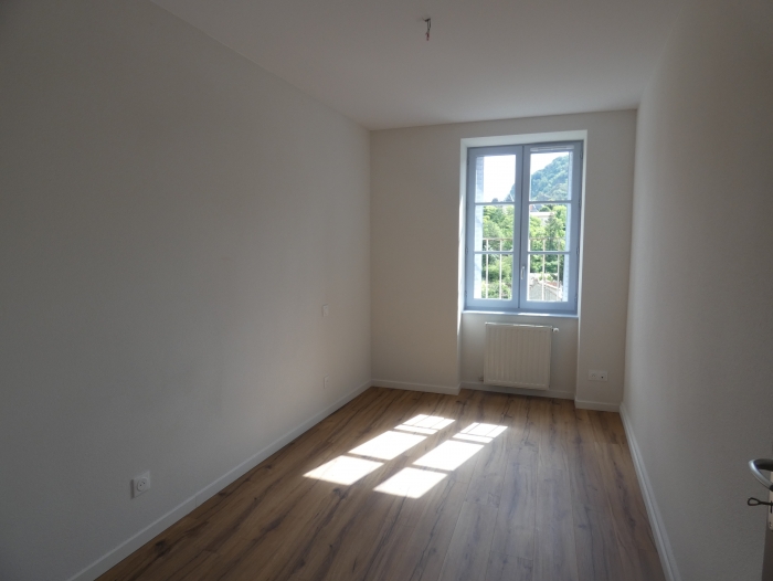 Location Appartement récent 3 pièces Thiers (63300) - Rue deLyon 