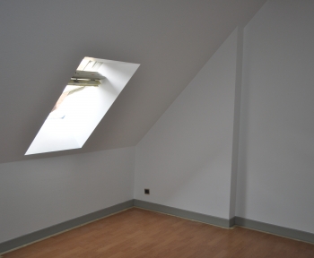 Location Appartement 4 pièces Sézanne (51120) - CENTRE VILLE