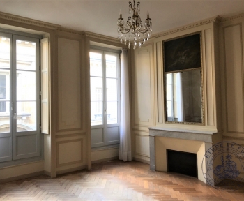 Location Appartement 4 pièces Bordeaux (33000) - BX CENTRE