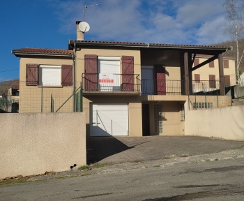 Location Villa 4 pièces Saint-Jean-d'Aigues-Vives (09300)